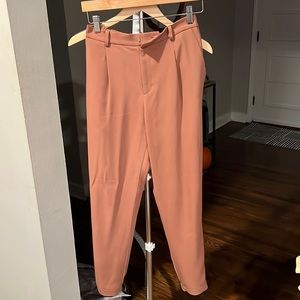 High waisted pleated crop pants
